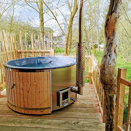 Деревянный коттедж La D'ode Sainte-Ode