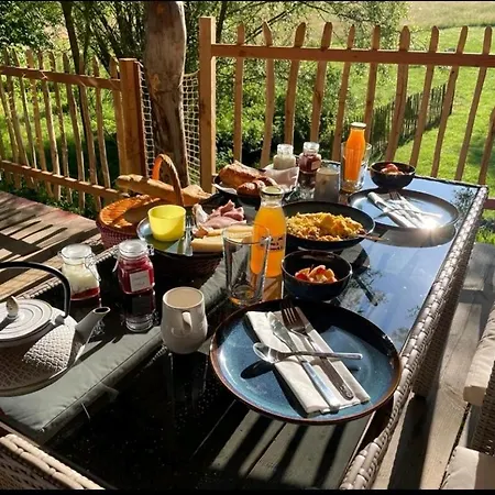 Деревянный коттедж La D'ode