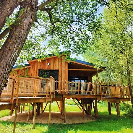 Деревянный коттедж La D'ode Sainte-Ode