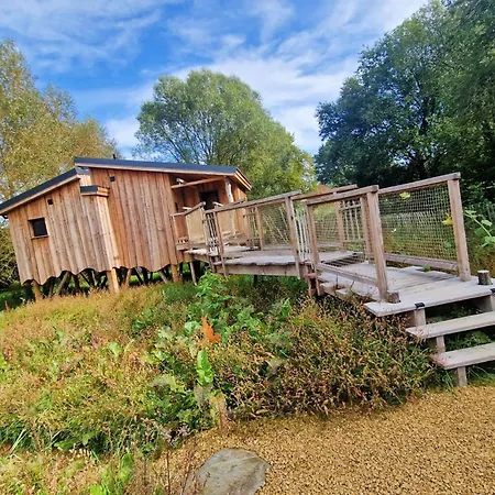 Деревянный коттедж La D'ode